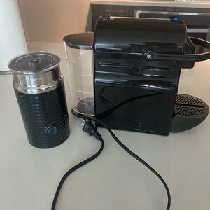 Nespresso Black Coffee Machine with Milk Frother